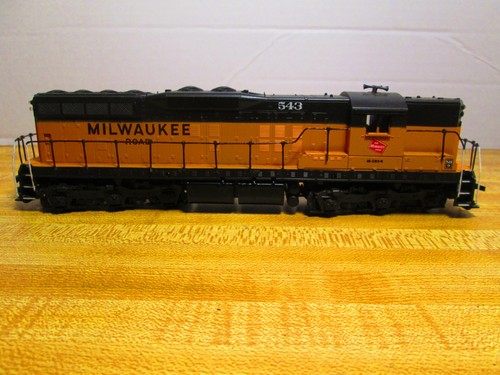 Athearn milwaukee road - milwaukee,